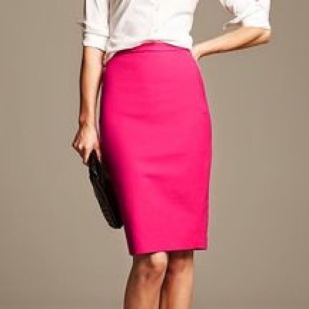 🐝 Banana Republic Hot Pink Pencil Skirt 6P
